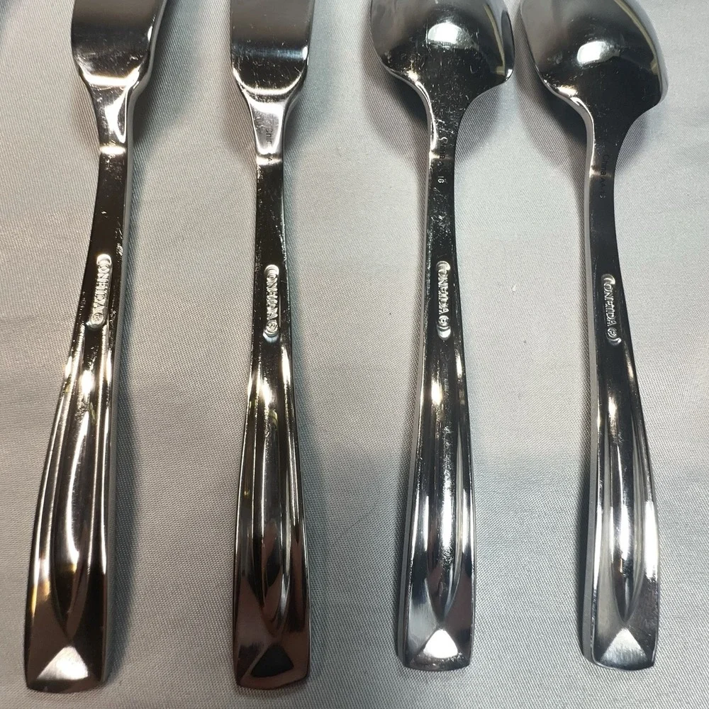 ONEIDA SATIN LINCOLN Hostess Server 8 Pierced Spoon Meat Fork Butter Knife Sugar